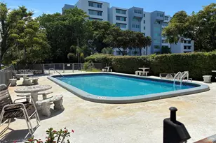 9159 SW 77th Ave, Miami, FL 33156 - Photo 8