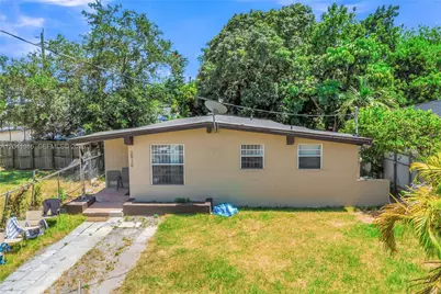 2910 NW 47th St, Miami, FL 33142 - Photo 4