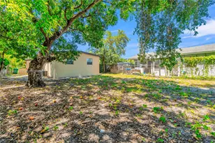 2910 NW 47th St, Miami, FL 33142 - Photo 28