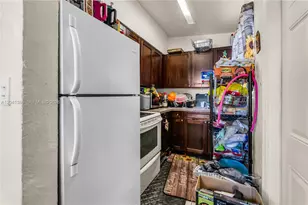 2910 NW 47th St, Miami, FL 33142 - Photo 6