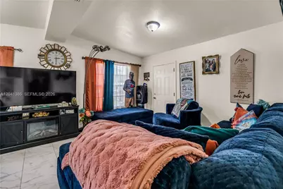 2910 NW 47th St, Miami, FL 33142 - Photo 8