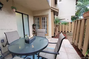 40 Wimbledon Lake Dr, Plantation, FL 33324 - Photo 16