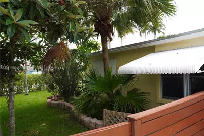 6701 Harding St, Hollywood, FL 33024 - Photo 8