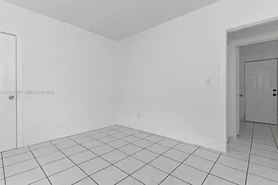 2024 NE 174th St, North Miami Beach, FL 33162 - Photo 22