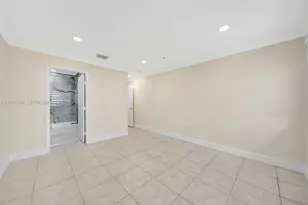 17620 NW 73rd Ave, Hialeah, FL 33015 - Photo 18