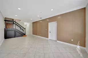 17620 NW 73rd Ave, Hialeah, FL 33015 - Photo 8