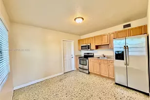 911 NW 22nd Pl, Miami, FL 33125 - Photo 1