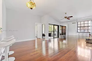 12003 NW 11th St, Pembroke Pines, FL 33026 - Photo 6