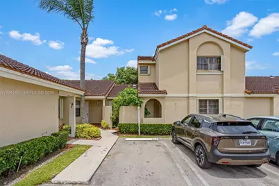 6233 NW 170th Ter, Miami, FL 33015 - Photo 10