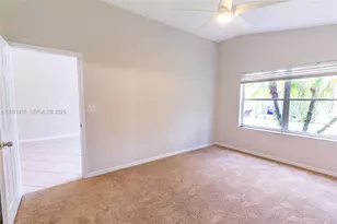 11811 SW 8th St, Pembroke Pines, FL 33025 - Photo 12