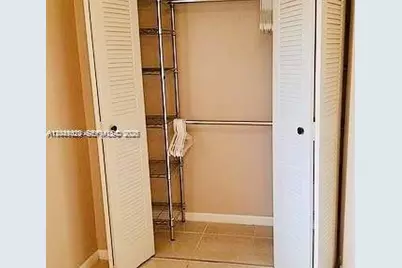 246 Riviera Cir #246, Weston, FL 33326 - Photo 16