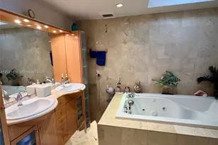 19500 Turnberry Way, Aventura, FL 33180 - Photo 16