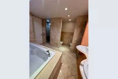 19500 Turnberry Way #15F, Aventura, FL 33180 - Photo 18