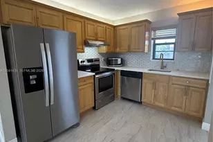 9273 SW 8th St, Boca Raton, FL 33428 - Photo 2