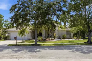 241 Fairmont Way, Weston, FL 33326 - Photo 6