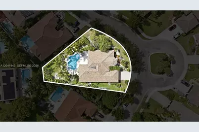 241 Fairmont Way, Weston, FL 33326 - Photo 2