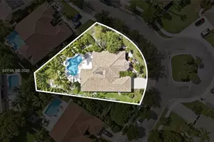 241 Fairmont Way, Weston, FL 33326 - Photo 2