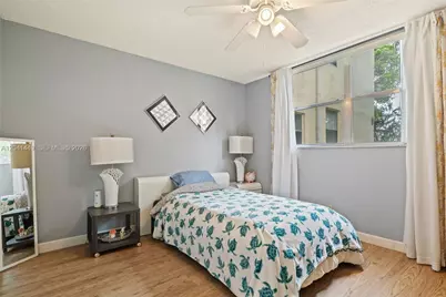 2871 Somerset Dr #102, Lauderdale Lakes, FL 33311 - Photo 20