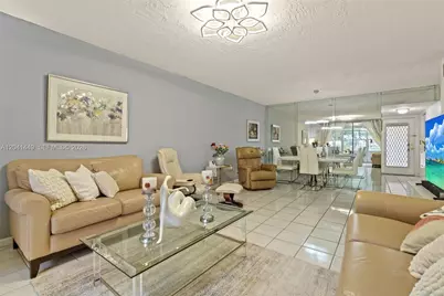 2871 Somerset Dr #102, Lauderdale Lakes, FL 33311 - Photo 10