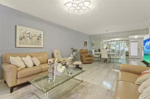 2871 Somerset Dr, Lauderdale Lakes, FL 33311 - Photo 10