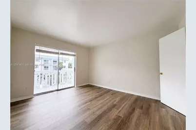 200 Galen Dr #202, Key Biscayne, FL 33149 - Photo 4