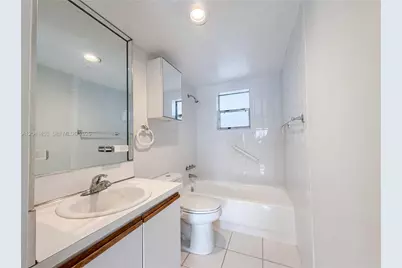 200 Galen Dr #202, Key Biscayne, FL 33149 - Photo 10