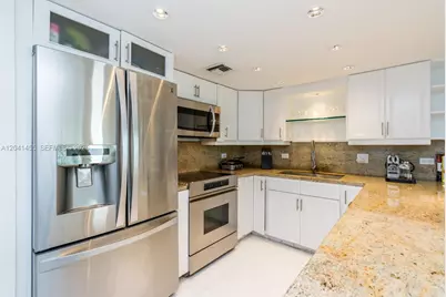 425 Grapetree Dr #206, Key Biscayne, FL 33149 - Photo 8