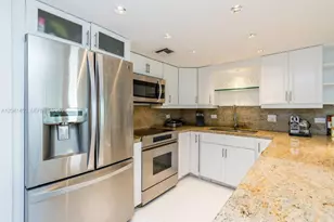 425 Grapetree Dr, Key Biscayne, FL 33149 - Photo 8