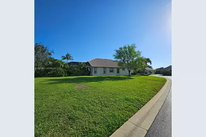 2540 Egret Lake Dr, Greenacres, FL 33413 - Photo 4