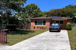 124 NW 6th Ave, Hallandale Beach, FL 33009 - Photo 1