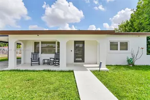 241 W 48th St, Hialeah, FL 33012 - Photo 6