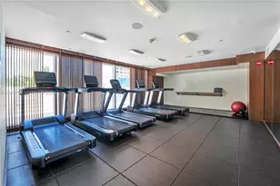 325 S Biscayne Blvd, Miami, FL 33131 - Photo 24