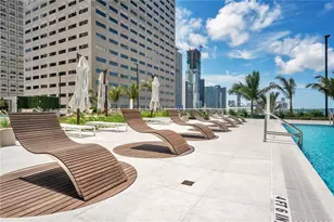 325 S Biscayne Blvd, Miami, FL 33131 - Photo 30