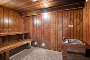 325 S Biscayne Blvd, Miami, FL 33131 - Photo 28