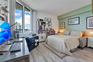 325 S Biscayne Blvd, Miami, FL 33131 - Photo 14