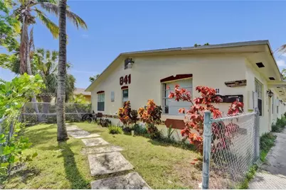 841 SW 7th St #C, Pompano Beach, FL 33060 - Photo 2