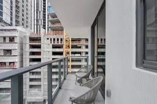11 NE 6th St, Miami, FL 33132 - Photo 44