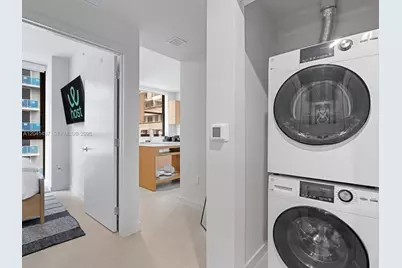 11 NE 6th St #807, Miami, FL 33132 - Photo 10
