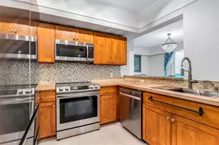 1723 SW 2nd Ave, Miami, FL 33129 - Photo 2