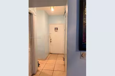 201 Terrace NE 2790 #H215, Aventura, FL 33180 - Photo 10