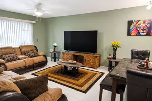 12014 S Greenway Cir S, Royal Palm Beach, FL 33411 - Photo 8