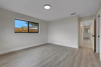 5718 NE 15th Ave, Fort Lauderdale, FL 33334 - Photo 12