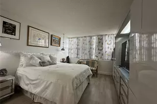 1200 St Charles Pl, Pembroke Pines, FL 33026 - Photo 10