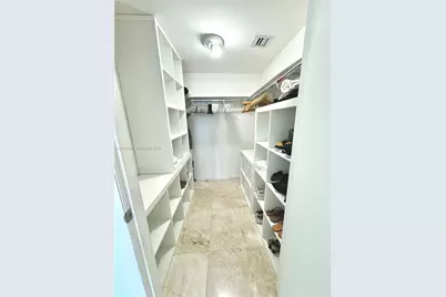 475 Brickell Ave #2512, Miami, FL 33131 - Photo 14