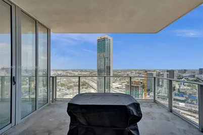 851 NE 1st Ave #3800, Miami, FL 33132 - Photo 14