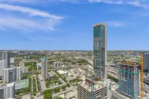 851 NE 1st Ave, Miami, FL 33132 - Photo 20