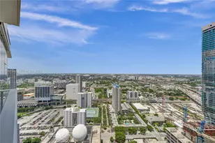 851 NE 1st Ave, Miami, FL 33132 - Photo 18
