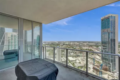 851 NE 1st Ave #3800, Miami, FL 33132 - Photo 16