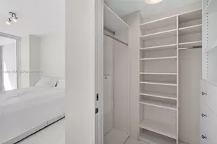 18201 Collins Ave, Sunny Isles Beach, FL 33160 - Photo 20