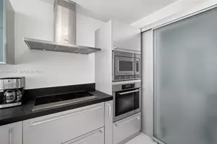 18201 Collins Ave, Sunny Isles Beach, FL 33160 - Photo 16